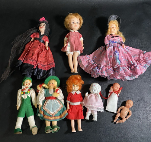 Set small vintage dolls - 9,